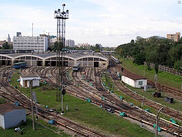 Здание депо и съезд с Филёвской линии