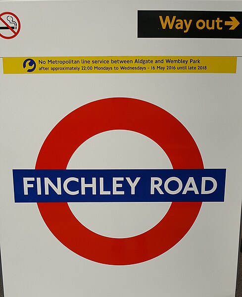 File:Finchley Road Roundel.jpg