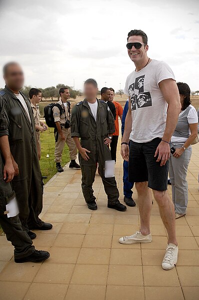 File:Flickr - Israel Defense Forces - NBA Players Visit Air Force Base (3).jpg