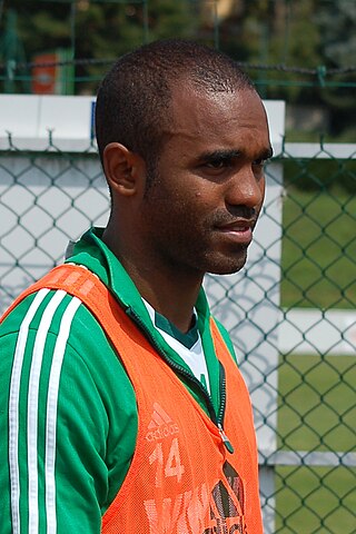 Fortune Salaire Mensuel de Florent Sinama Pongolle Combien gagne t il d argent ? 1 000,00 euros mensuels