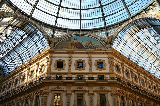 The Galleria from inside the arcade