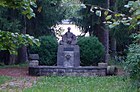 Memorial fountain on Taxisstrasse