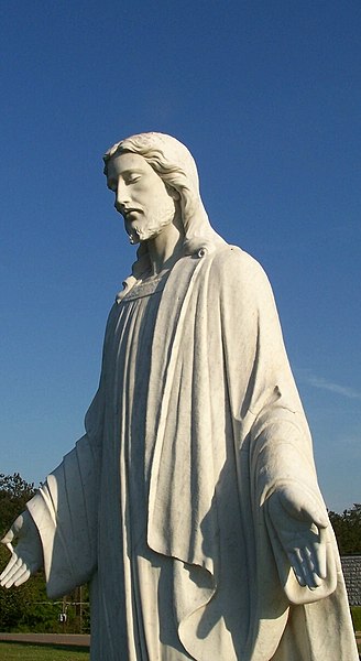 File:Georgia statue 2.jpg