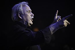 Giorgio Moroder - First Avenue Minneapolis - Le courant (44776142702) .jpg