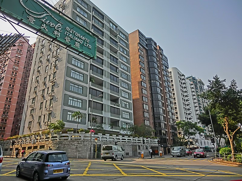 File:HK Jordan Austin Road view 1 Cox's Road Tak Shing Terrace residential building 15-Mar-2013.JPG