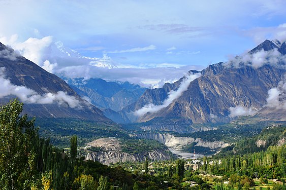 "Hunza_Valley_from_Karimabad.jpg" by User:Asad.aman83