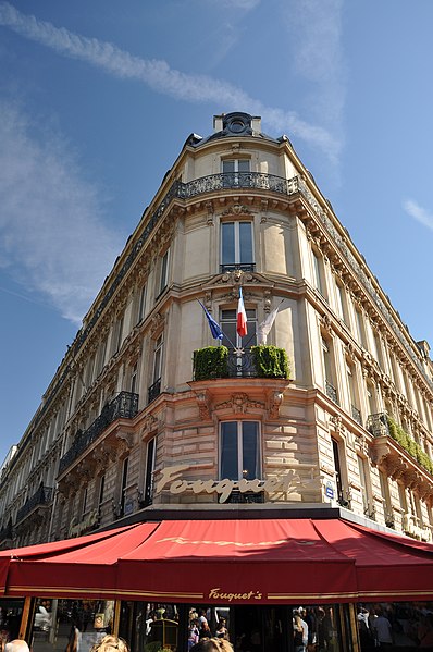 File:Immeuble au 99 avenue des Champs-Élysées, Paris 8e 002.JPG