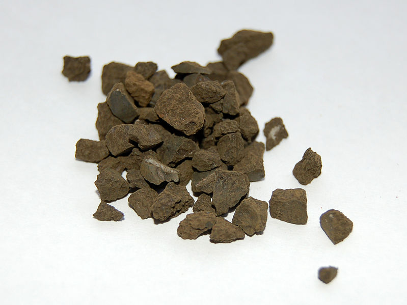 File:Iron(II)-sulfide-sample.jpg