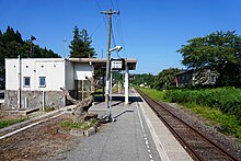 ファイル:JR_East_Nakayamadaira-Onsen_Station_Platform,_Miyagi_Pref.jpg