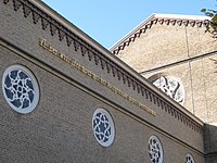 Rondlichten in de gang naar de Gotische Zaal