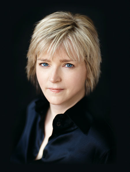 Karin Slaughter 2012.jpg