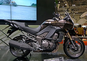 Kawasaki Versys1000 Metallic Magnesium Grey lato destro 2011 Tokyo Motor Show.jpg