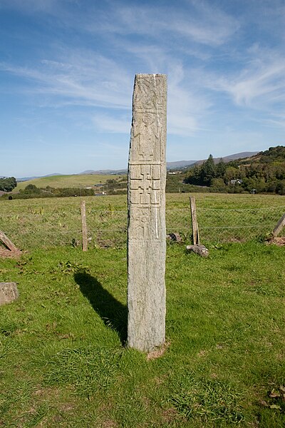 File:Kilnaruane Shaft NW Face 2009 09 11.jpg