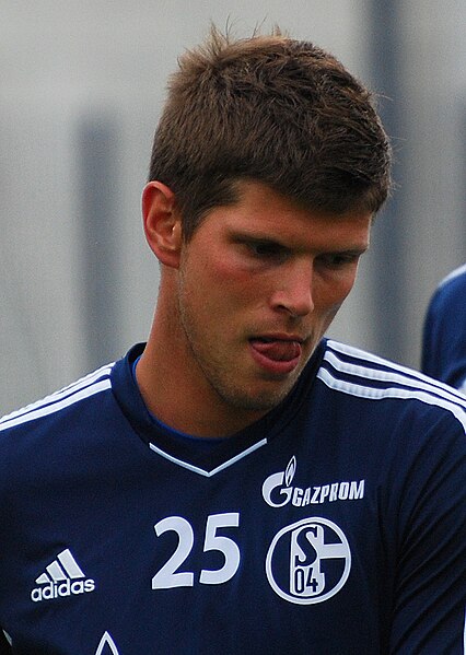 File:Klaas-Jan Huntelaar 2011-08-03.jpg