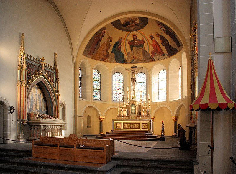 File:Koblenz, Basilika St. Kastor, der Hauptaltar.jpg