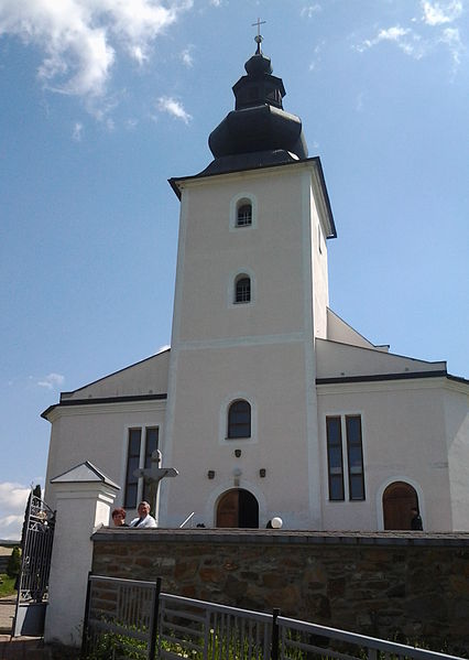 File:Kostol, Hažlín.jpg