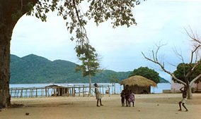 Lake malawi national park.jpg