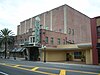 Teatro Polk y edificio de oficinas