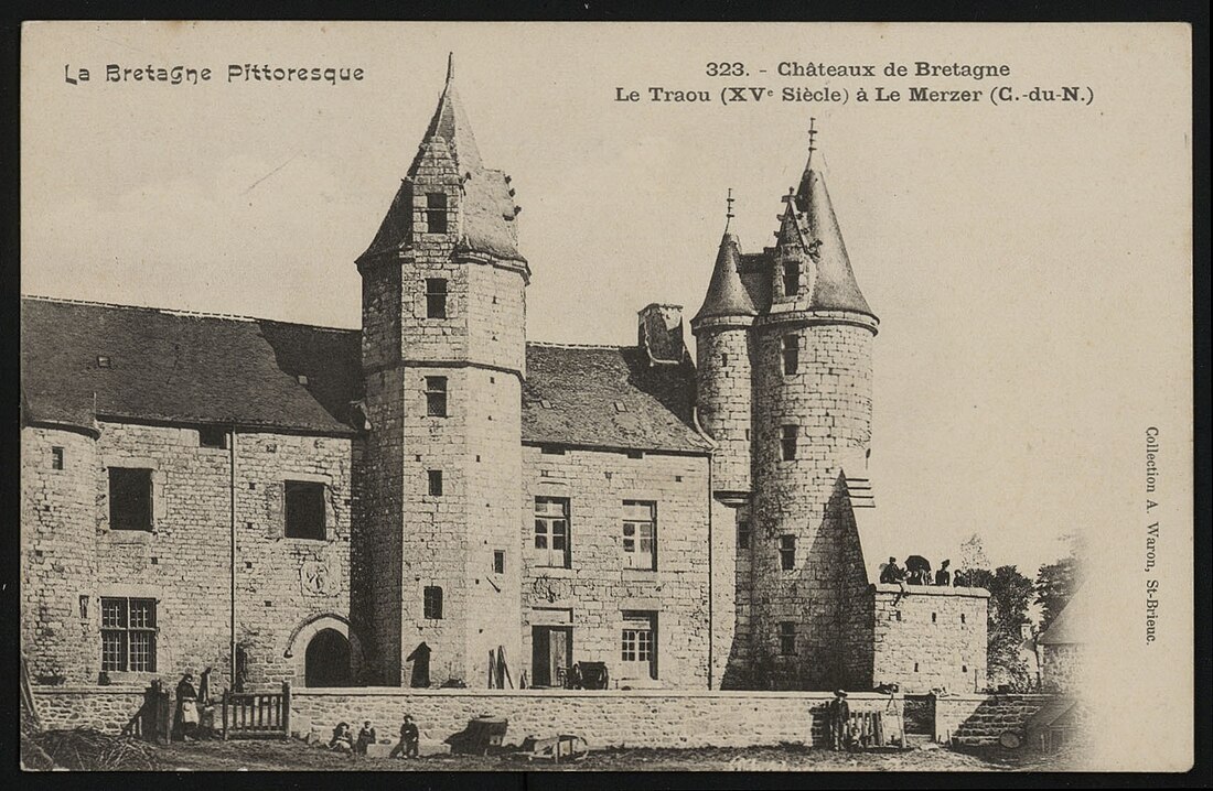 File:Le Merzer - Château Le Traou du XVe siècle - AD22 - 16FI2504.jpg