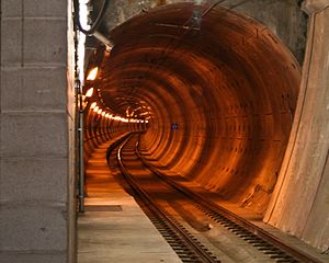 Light Rail Tunnel (3049010773).jpg