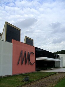 MAC-USP, fachada 6.JPG