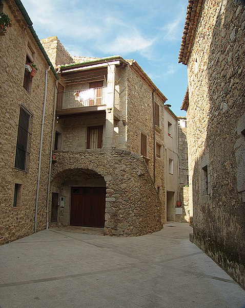 File:Maçanet de Cabrenys 2012 07 19 16.jpg