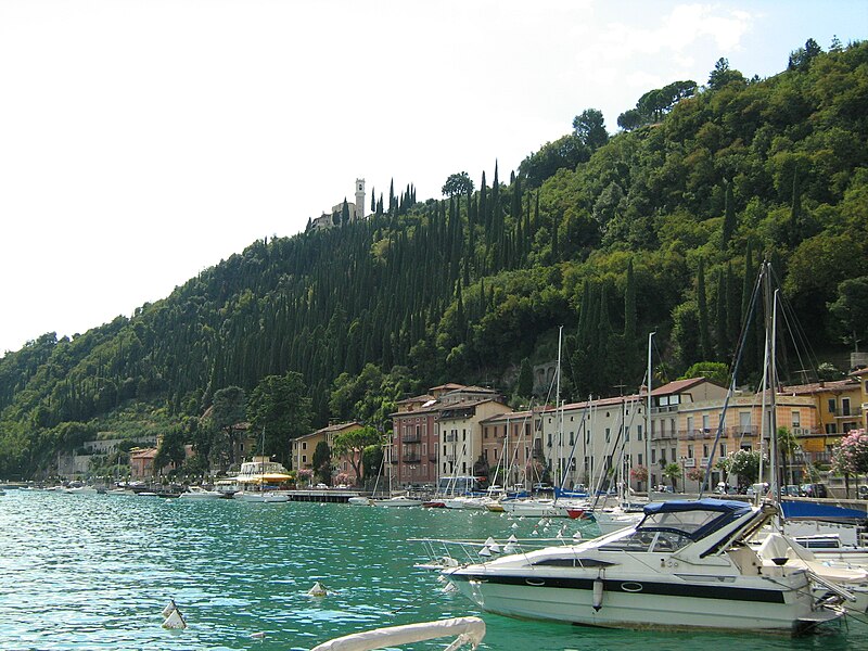 File:Maderno 2012 03.JPG