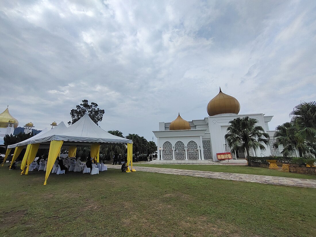 Seri Menanti Royal Mausoleum