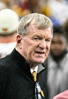 Jerry Richardson - Wikipedia