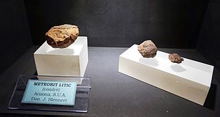 <span class="mw-page-title-main">Meteorite classification</span> Systems of grouping meteorites based on shared characteristics