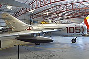 Mikoyan-Gurevich MiG-15 ‘1051’ (NX87CN) (26800302615).jpg