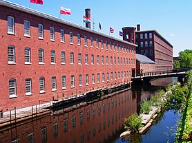Mill Building (now museum), Lowell, Massachusetts.JPG