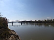 Looking south on the Missouri River at Glasgow Missouri River @ Glasgow (8414692574).jpg