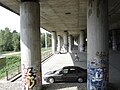 Parkovisko pod mostom na ľavom brehu