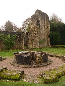 Ruins of octagonal lavatorium at Wenlock Priory Much Wenlock, priory latrines - geograph.org.uk - 1627227.jpg