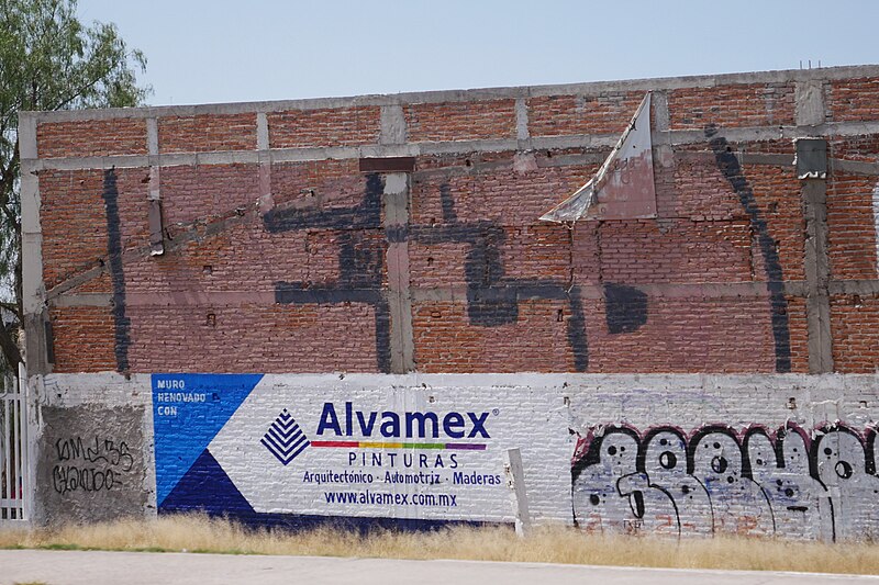 File:Mural de la Avenida Gómez Morín 09.jpg