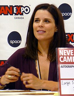 Neve Campbell 04 (21268333696)