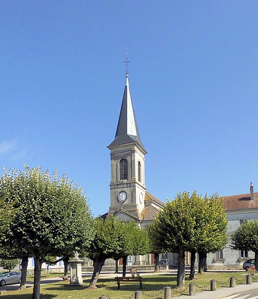 File:Noidans-le-Ferroux, Église Saint-Léger.jpg