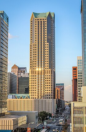 One Metropolitan Square, pictured at night, designed by the architects Hellmuth, Obata & Kassabaum. One Metropolitian Square.jpg