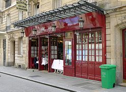 Vieux restaurant.