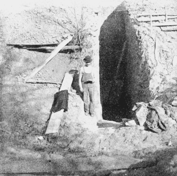 File:PSM V62 D472 Entrance to the lansing excavations.png