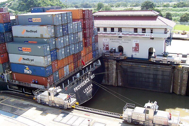 File:Panama Kanal 01 (40).jpg