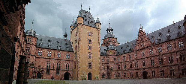 Panorama schloss johanissburg in aschaffenburg.jpg