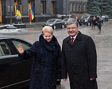Petro Poroshenko and Dalia Grybauskaitė in Kiev, December 2016.jpeg
