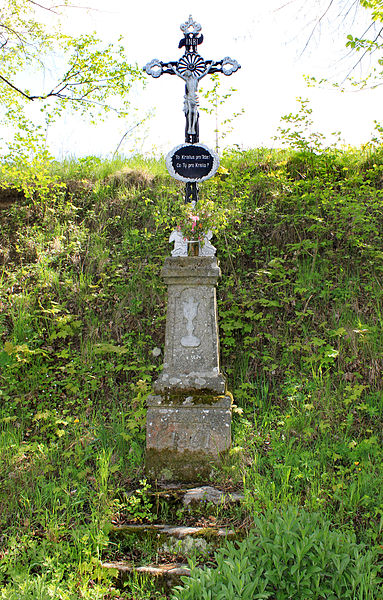 File:Petrovice, Brod, crucifix.jpg