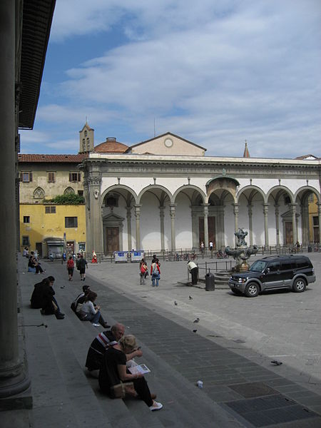 File:Piazza SS Annunziata Firenze Apr 2008 (26).JPG