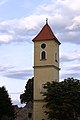 Čeština: Věž, nejspíše zvonice, v centru obce Piekary, Dolnoslezské vojvodství, Polsko English: Most likely a bell tower in the village of Piekary, South Silesian Voivodeship, Poland