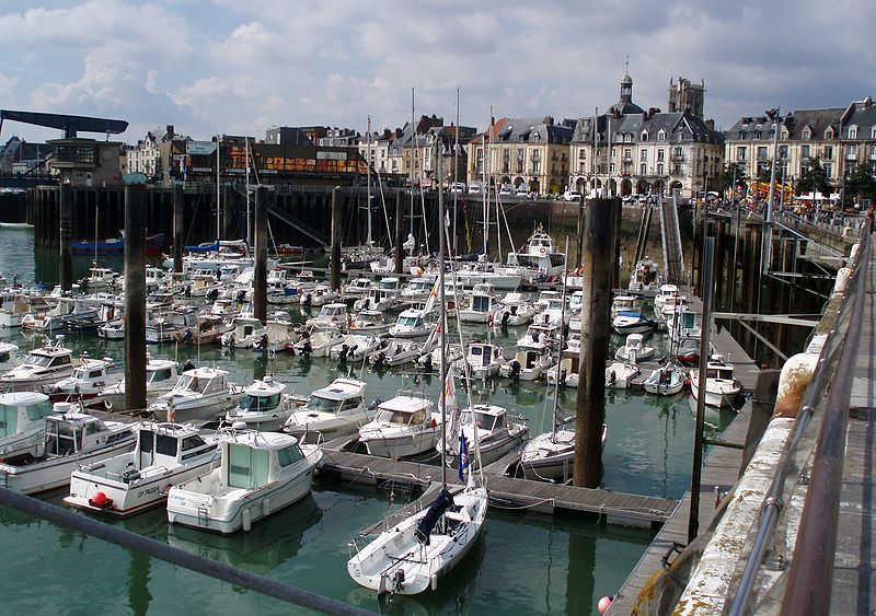 File:Port de Dieppe.jpg