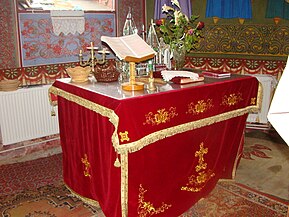 În altar