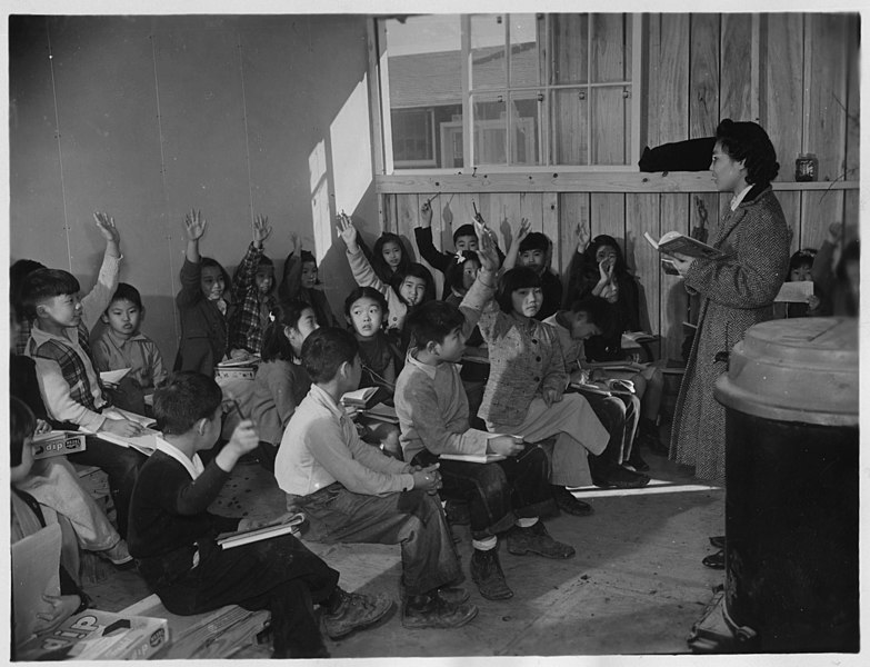 File:Rohwer Relocation Center, McGehee, Arkansas. Fourth Grade School in Barracks 3-4-B. - NARA - 538953.jpg